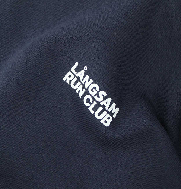 Långsam Run Club Heavy Hooded Logo Sweatshirt in Midnight