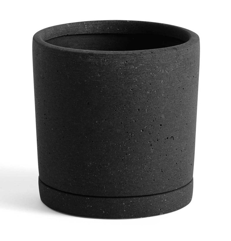 HAY Plant Pot with Saucer – M – Black